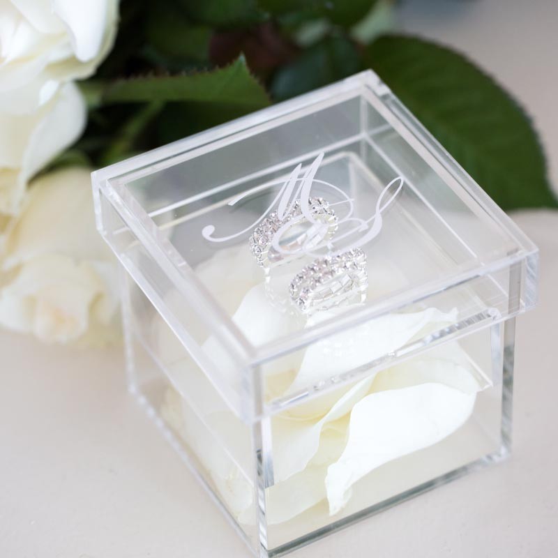 Acrylic ring-box - Sabin Plastic